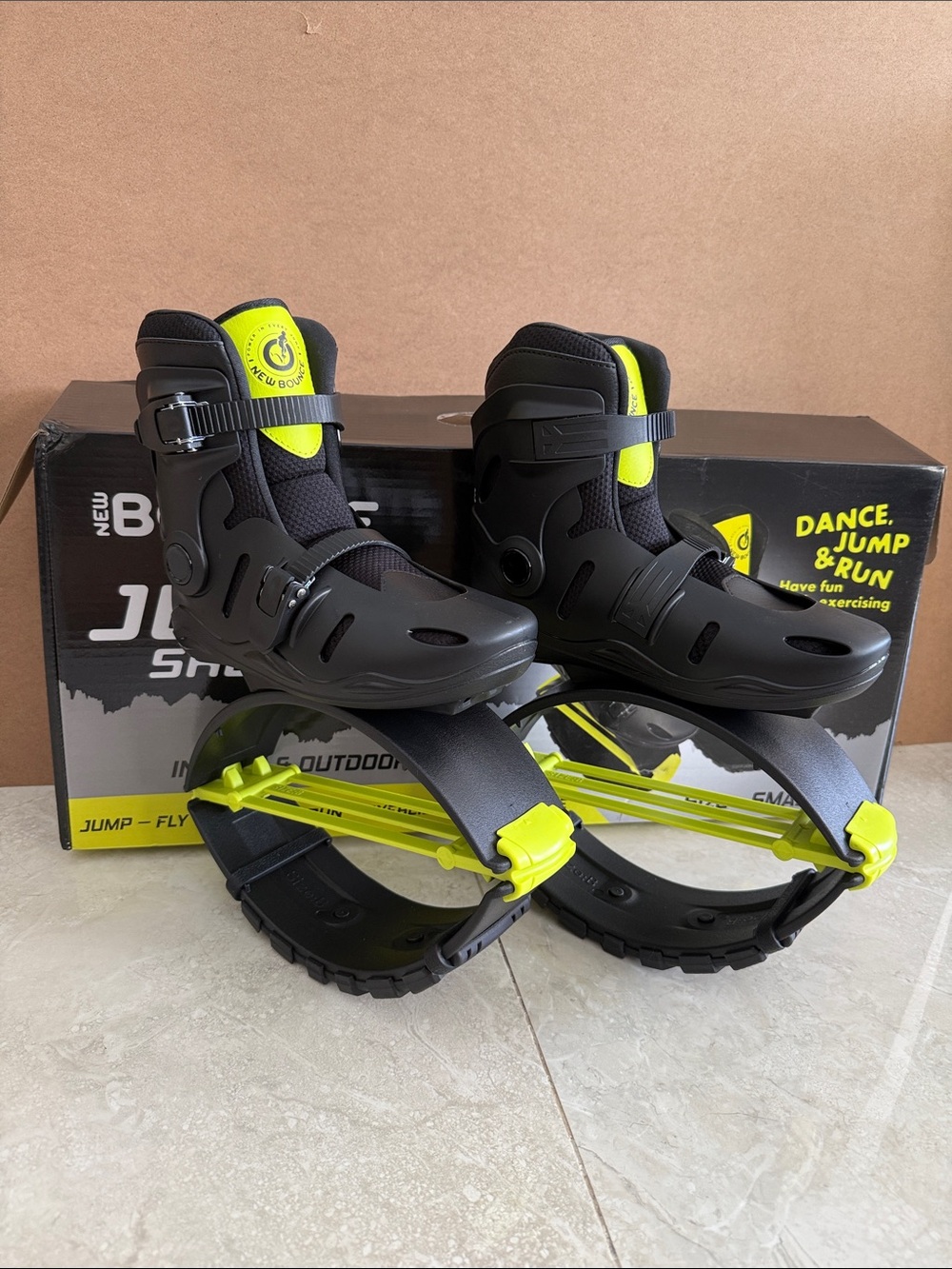 NEW BOUNCE Black & Neon Green Jumping Fitness Shoes Sz Small, 5.5-6.5, EU 36-37